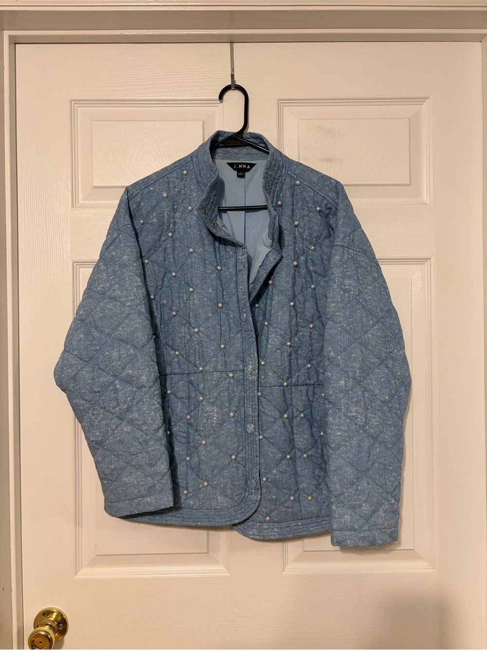 Quilted Denim w Pearls Light Puffer Jacket